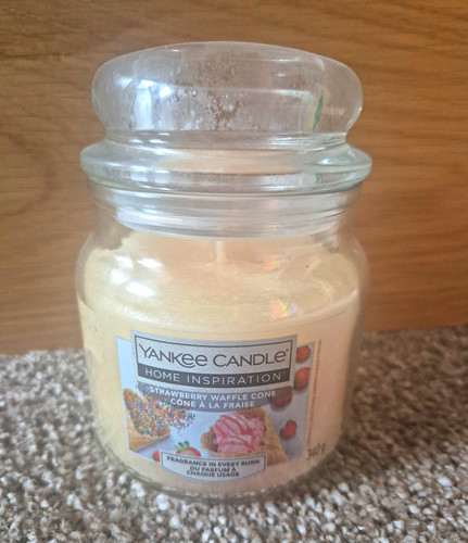 Yankee candle strawberry - yankee,