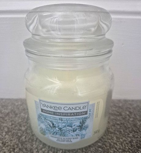 Yankee candle white pine cones - candle,